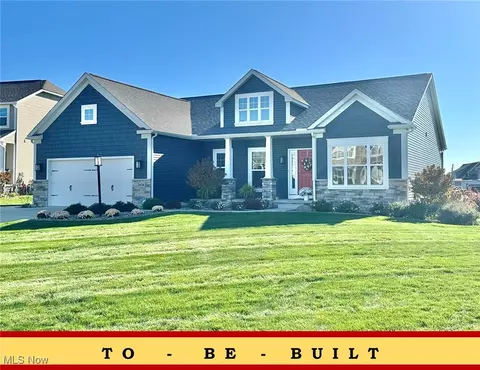 2490 Ledgestone Dr NW, Uniontown, OH 44685
