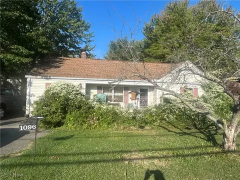 1096 Stevens Blvd, Eastlake, OH 44095