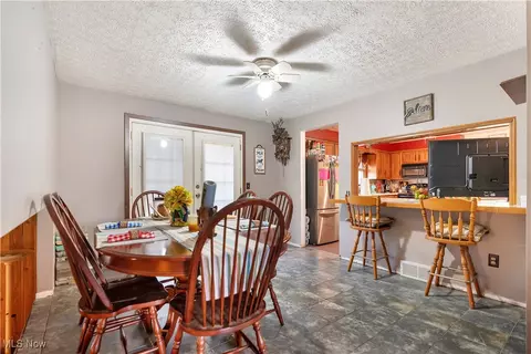 Dining - 3637 Old Forge Rd, Rootstown, OH 44272 photo 2 of 2
