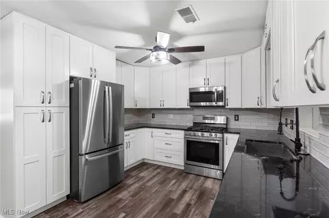Kitchen - 767 Indianola Rd, Boardman, OH 44512 photo 1 of 3