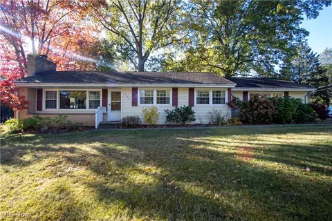 2280 Friar Tuck Cir, Wooster, OH 44691