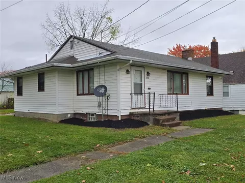 2002 Bancroft Ave, Youngstown, OH 44514