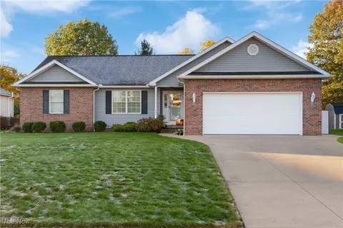 524 Glenbar St, Louisville, OH 44641