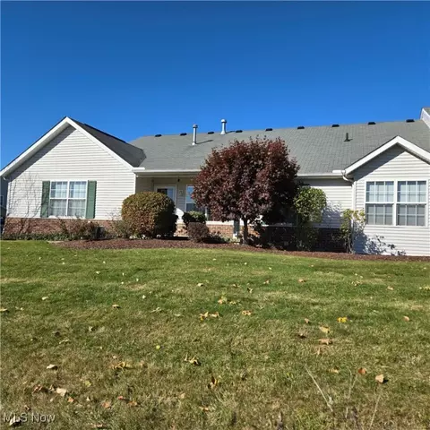 9381 Hickory Ridge Dr, Streetsboro, OH 44241