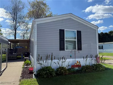 22 Edgewood Dr #22, Warsaw, OH 43844