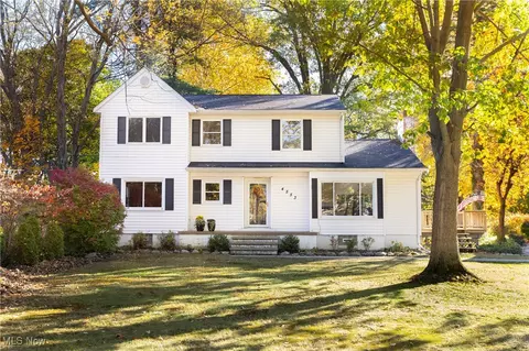 4553 Porter Rd, North Olmsted, OH 44070