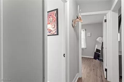 Entry Way - 346 E 329th St, Willowick, OH 44095 photo 4 of 6