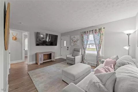 Other - 346 E 329th St, Willowick, OH 44095 photo 3 of 17