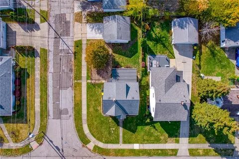View/Area - 346 E 329th St, Willowick, OH 44095 photo 1 of 5