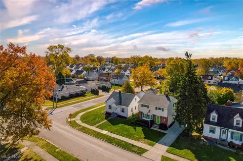 View/Area - 346 E 329th St, Willowick, OH 44095 photo 3 of 5