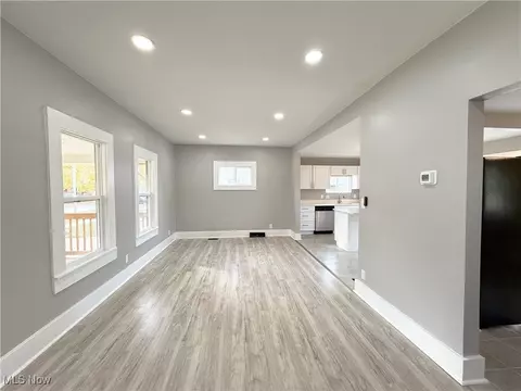 1859 E 33rd St, Lorain, OH 44055 photo 11