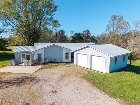911 N State Route 83, Beverly, OH 45715