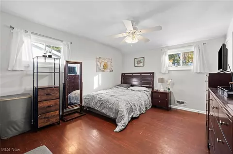 Bedroom - 650 E Dartmoor Ave, Seven Hills, OH 44131 photo 4 of 4