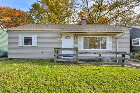 883 Kickapoo Ave, Akron, OH 44305