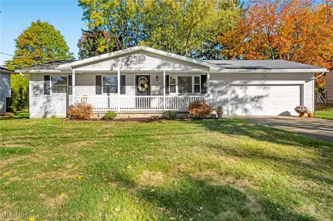 3017 Greenridge Rd, Norton, OH 44203
