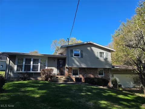 7011 Kensington Rd NE, Carrollton, OH 44615