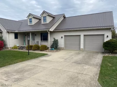 16963 Pitts Rd, Wellington, OH 44090