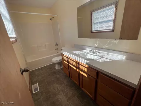 1834 Robindale St, Wickliffe, OH 44092 photo 26