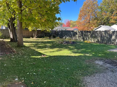 1834 Robindale St, Wickliffe, OH 44092 photo 35