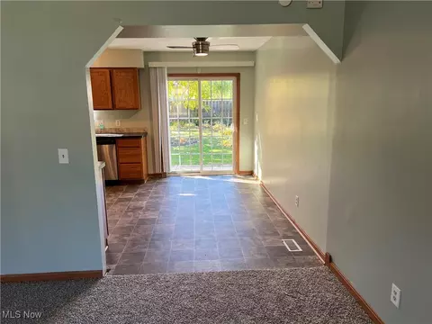 1834 Robindale St, Wickliffe, OH 44092 photo 12