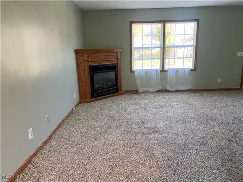 1834 Robindale St, Wickliffe, OH 44092 photo 10