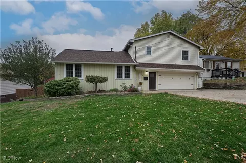 409 Franklin Ave, Barberton, OH 44203