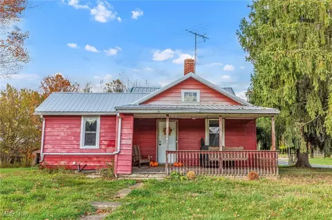 6900 Lake Rd, Medina, OH 44256