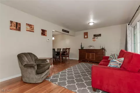 30615 Crescent Dr, Willowick, OH 44095 photo 12