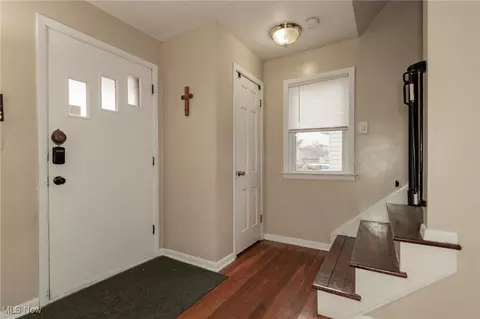 30615 Crescent Dr, Willowick, OH 44095 photo 18