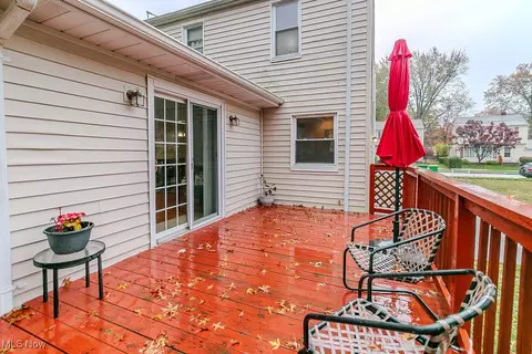 30615 Crescent Dr, Willowick, OH 44095 photo 9
