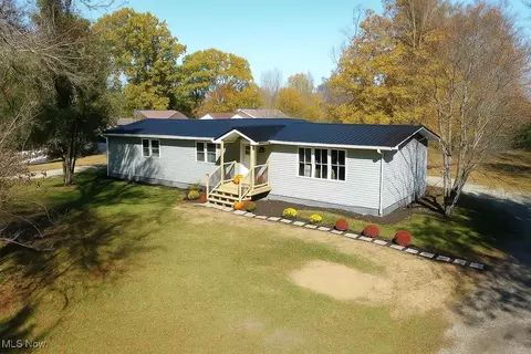 2084 Neff Rd, Mansfield, OH 44906