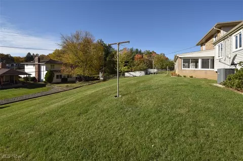 317 Park Dr, Brooklyn Heights, OH 44131 photo 5