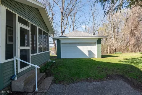 Exterior - 217 E 9th St, Williamstown, WV 26187 photo 3 of 3