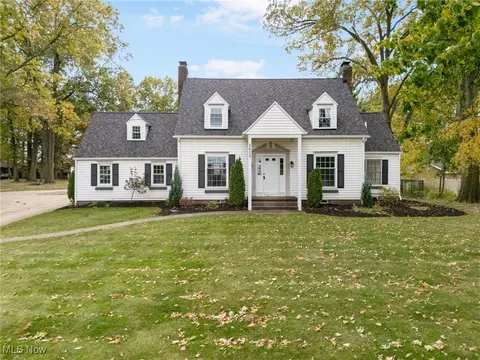 2612 21st St NW, Canton, OH 44708