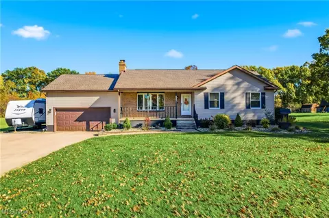 645 Carlin Dr, Austintown, OH 44515