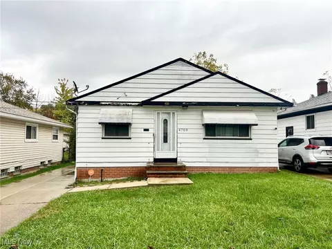 4709 Hillside Ave, Garfield Heights, OH 44125