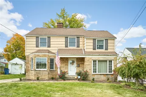 931 17th St NE, Massillon, OH 44646