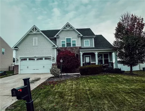 4340 Chevron Cir SW, Massillon, OH 44646