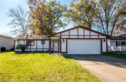 Exterior - 1819 Gloucester Dr, Lorain, OH 44053 photo 1 of 7