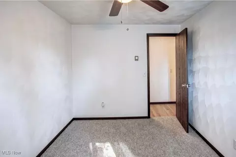Bedroom - 1819 Gloucester Dr, Lorain, OH 44053 photo 7 of 9
