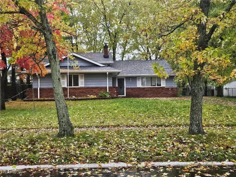278 Sheri Dr, Brunswick, OH 44212