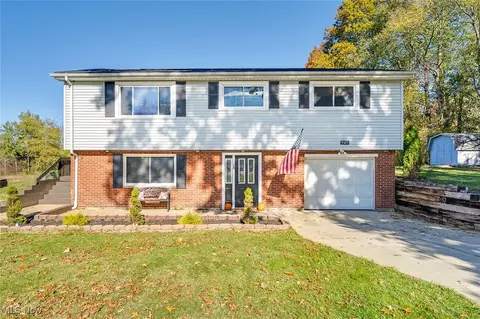 4525 Coe Rd, Ravenna, OH 44266