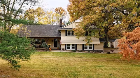 3161 Country Club Dr, Medina, OH 44256