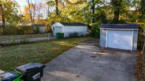 488 E 326th St, Willowick, OH 44095 photo 29