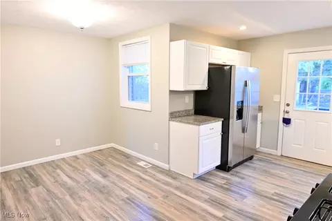 488 E 326th St, Willowick, OH 44095 photo 10