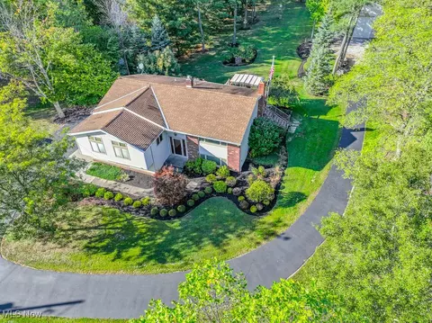 12745 Carter Rd, Leroy, OH 44077