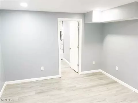 Bedroom - 4095 Laurel Rd, Lorain, OH 44055 photo 3 of 3