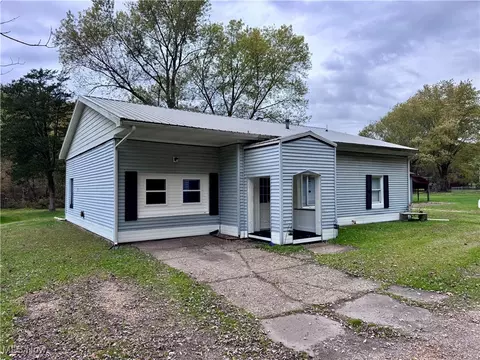 2315 Blue Knob Rd, Marietta, OH 45750