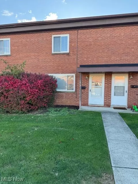 1612 Ridgewick Dr, Wickliffe, OH 44092