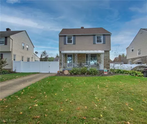 3334 W 155th St, Cleveland, OH 44111